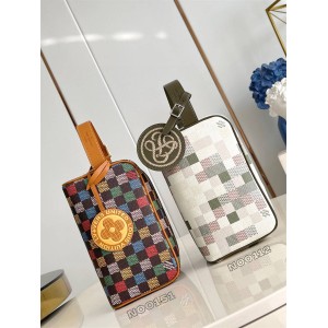 lv真假N00151/N00112 LOCKER DOPP KIT 盥洗袋手拿包