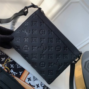 Louis Vuitton 法国lv女包压纹牛皮斜跨单肩三角包M54330