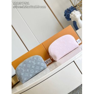 LV包包M13751 POCHETTE COSMETIQUE 牛仔布小号化妆包