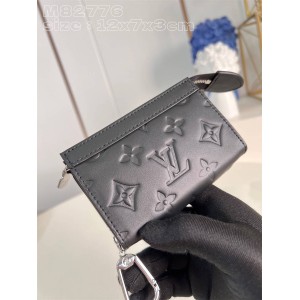 LV法国官网M82776压花Voyage 钥匙包