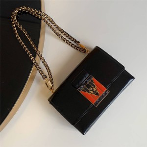 Louis Vuitton lv香港官网POCHETTE LV THELMA链条包M44915