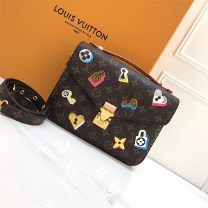 LV法国官网女包Love Lock丝印POCHETTE MÉTIS 手袋邮差包M44366