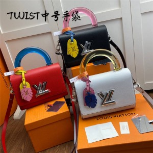 Louis Vuitton lv中国代工厂在哪女包新款Twist中号手提链条包