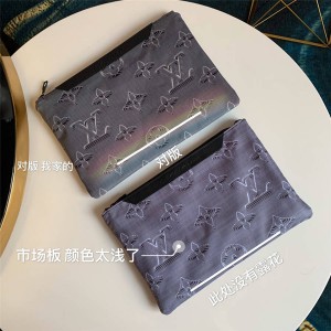 Louis Vuitton lv日本官网男士新款2054系列双面手拿包M68777