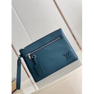 LV POCHETTE IPAD 收纳包手拿包M81029