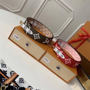 Louis Vuitton 精仿lv女士包包拼色MONOGRAM 肩带J02442