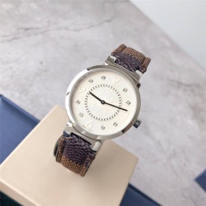 Louis Vuitton lv美国官网女士手表TAMBOUR SLIM系列棋盘咖啡格腕表