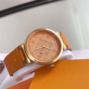 路易威登LV香港官网新款手表Tambour Slim Monogram Macassar石英腕表