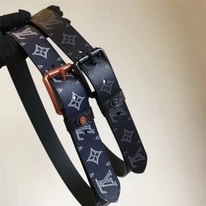 Louis Vuitton LV中文官网男士皮带丝印老花VOYAGER 腰带35毫米M0046 M0047